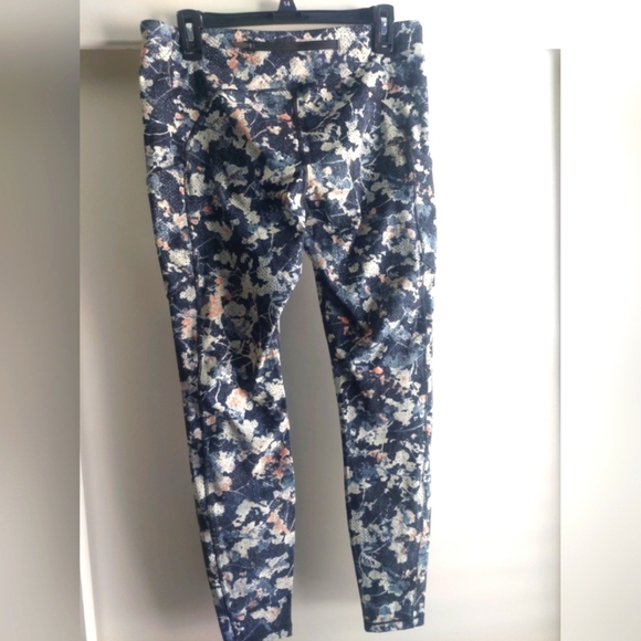 Lululemon Speed It Up Tight In Spring Bloom Floral Multi Sz 12 Like New Leggings - Picture 4 of 6